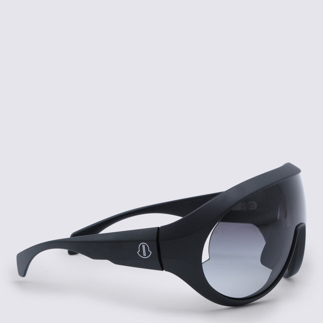 Moncler X Rick Owens Sunglasses - Black | 7b92e0d5dc24e0bfe5825bea2e4a9e10ccab35e5