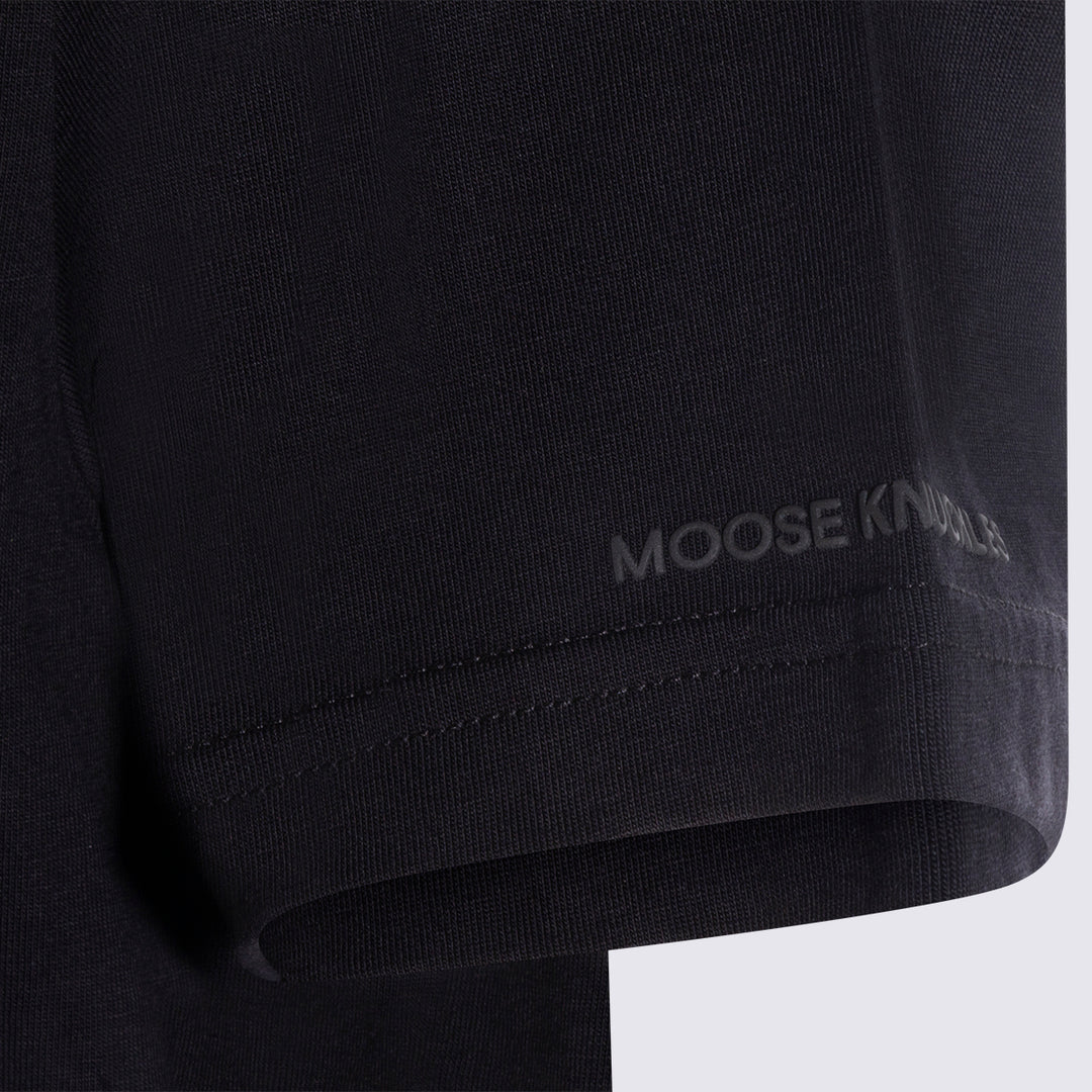 Moose Knuckles T-shirts and Polos - Blacks and greys | 14c383391c38f5219bde86cd4475f1c2e5faaffe