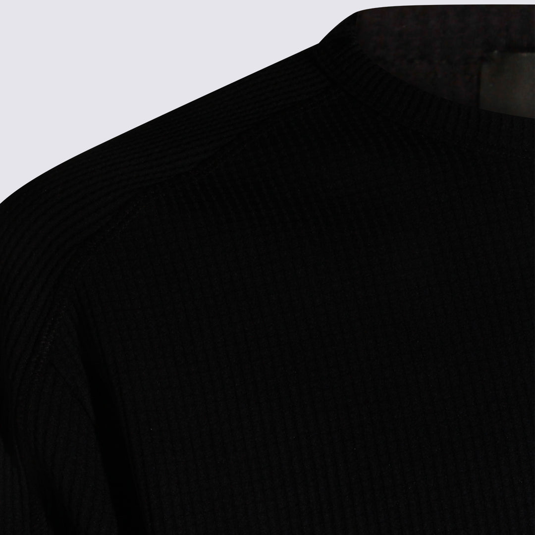 Laminar Sweaters - Neri e Grigi | 9d8cdd25f26115494832f0d3feeb67fb7c1e8910
