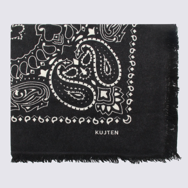 Kujiten Scarfs - NOIR | e84083fd3770771f618c4a3a13ee89ca9c44b4e0
