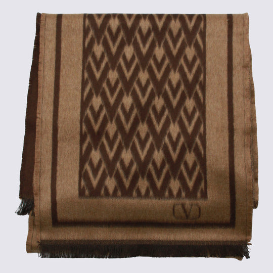 Scarfs Brown