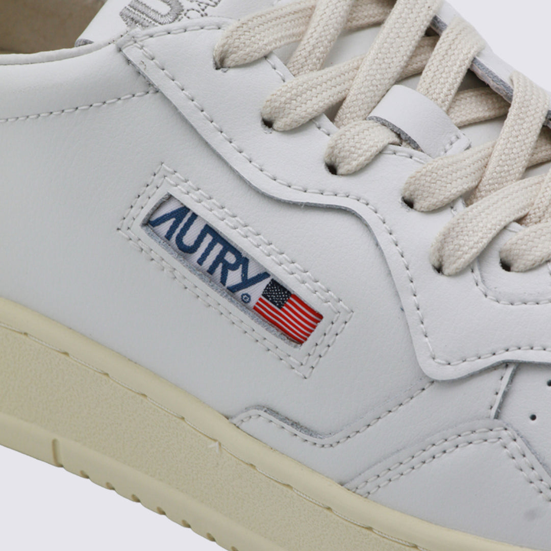 Autry Sneakers - WHITE/MALBLUE | edabf8dd62ac55be26b0c97a152153455a54492a