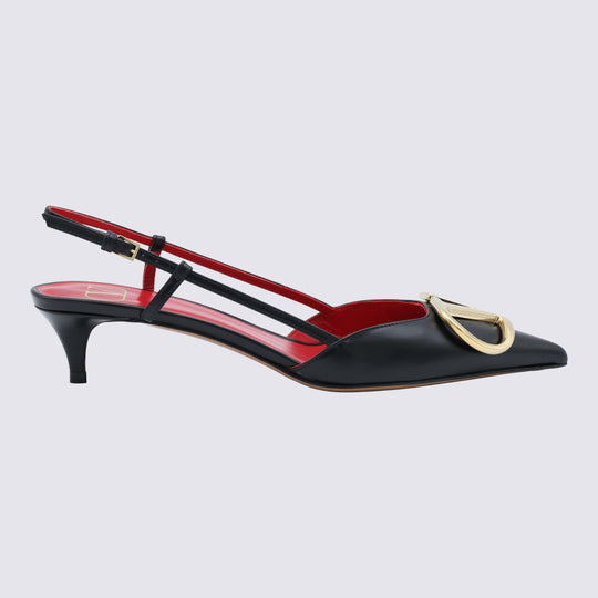 With Heel Scuri