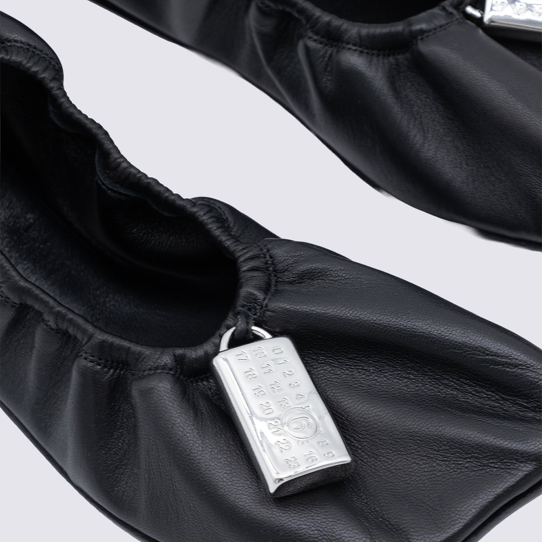 Mm6 Maison Margiela Flat shoes - Black | d5d7604ee46e2c728a2a330c3a7d28ad3c7a2c66