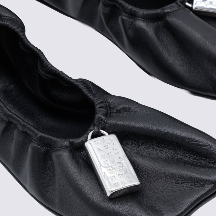 Mm6 Maison Margiela Flat shoes - Black | d5d7604ee46e2c728a2a330c3a7d28ad3c7a2c66