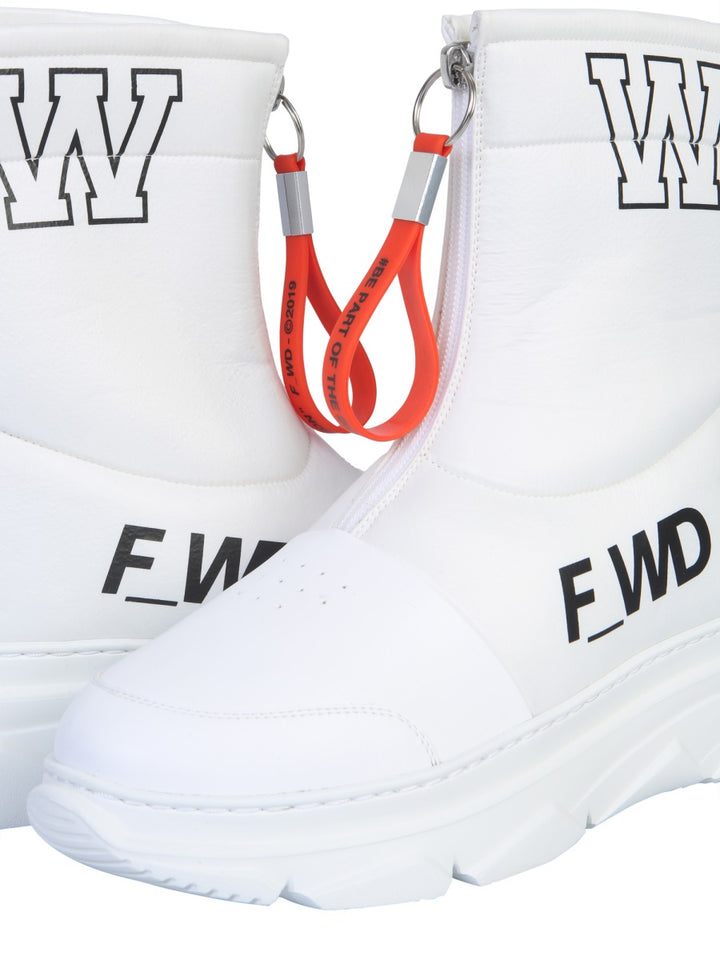 Forward Boots - White | 001418df9931fbeae913be4324e0bc13df68e854