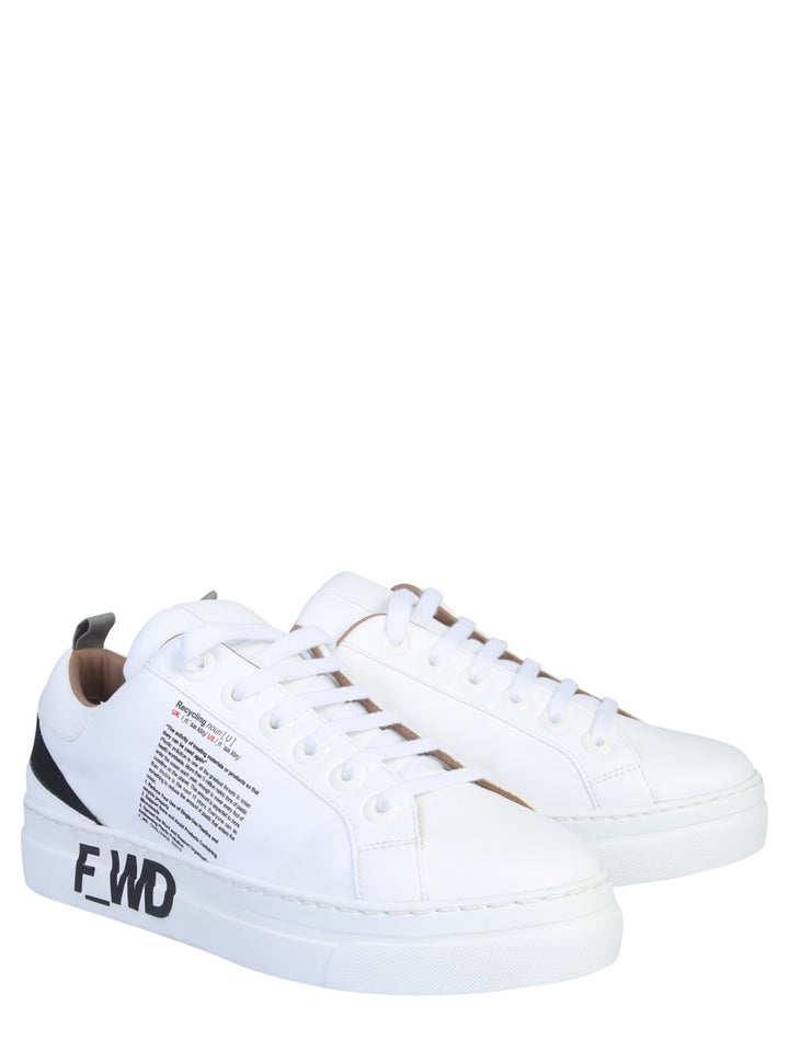 Forward Sneakers - White | f819deb65638a7d05128fcb3d6d553e489c5c349