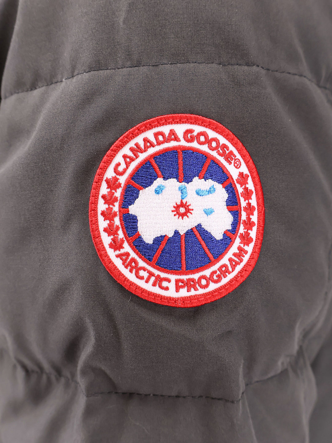 Canada Goose Jackets - Blacks and greys | dc59d0ace1220182be4152511225ec15d6ef6ddc
