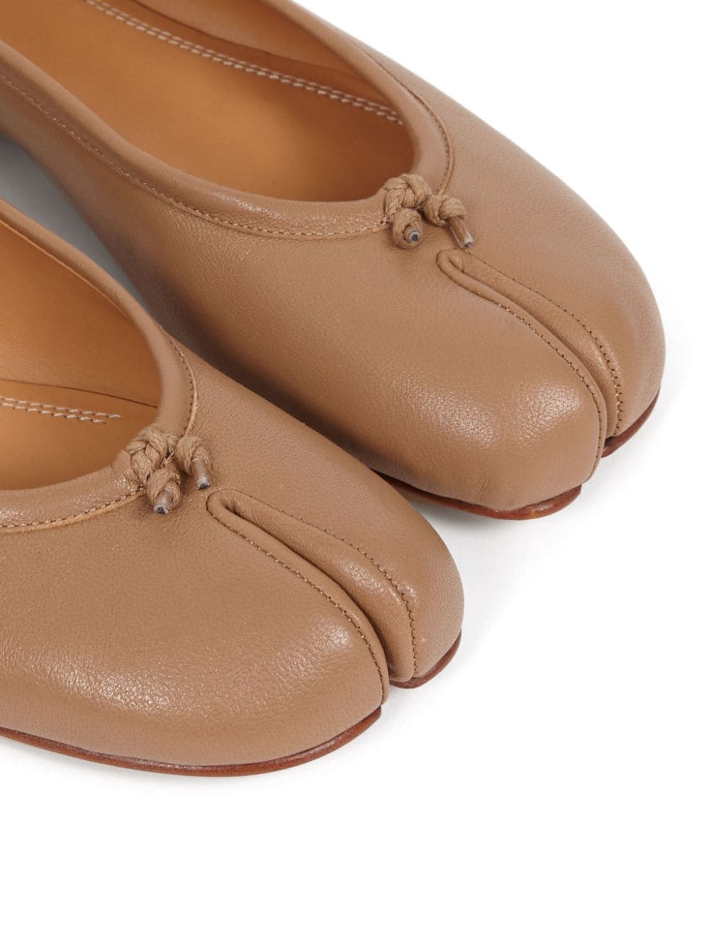 Maison Margiela Ballerinas - Brown | a29ba01bbfcb10d20cc8bab61561de030f82fac8