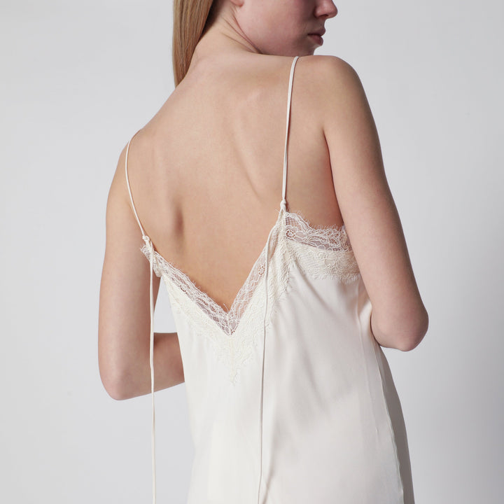 RóHe Apparel & Accessories - White | d496203e7141fb2dd8f9790c5cb1b93b70d54eed