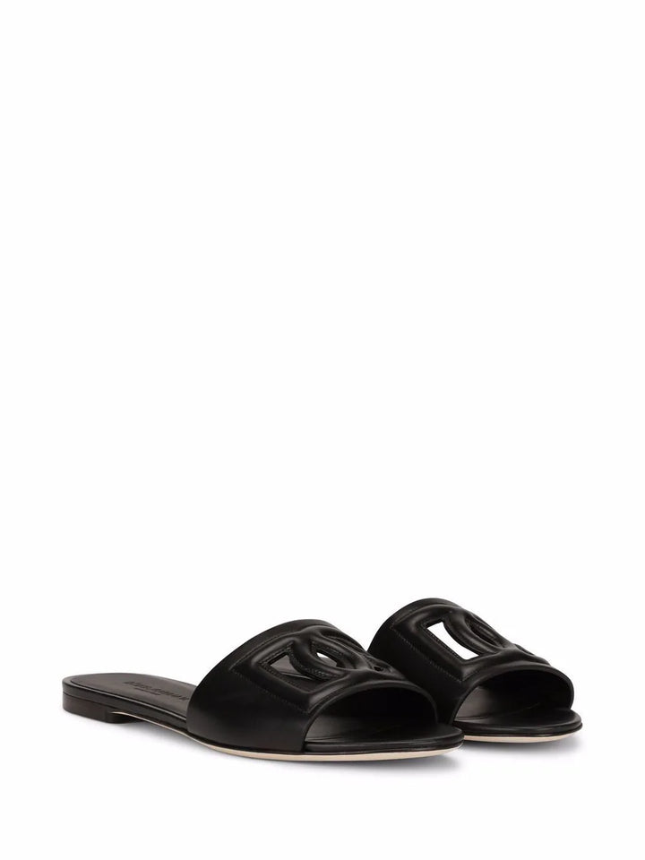 Dolce & Gabbana Slippers - Black | 69968a3ed4c31c63851d4af22103d672e8cbfc10