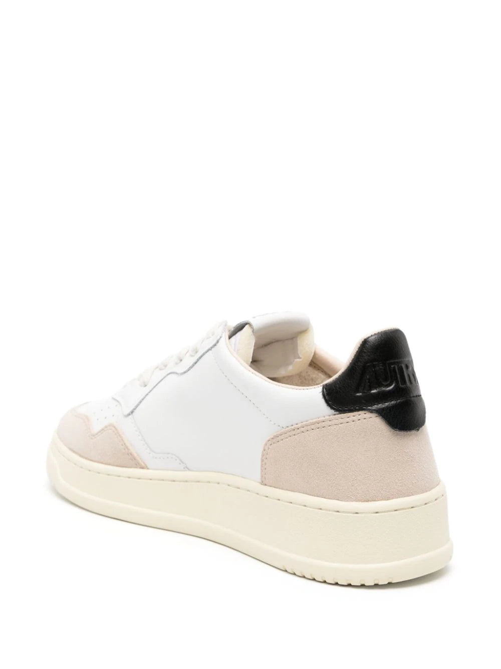 Autry Sneakers - White | a46e9618477e0ace2a4b2c02e2c934554e927fc3