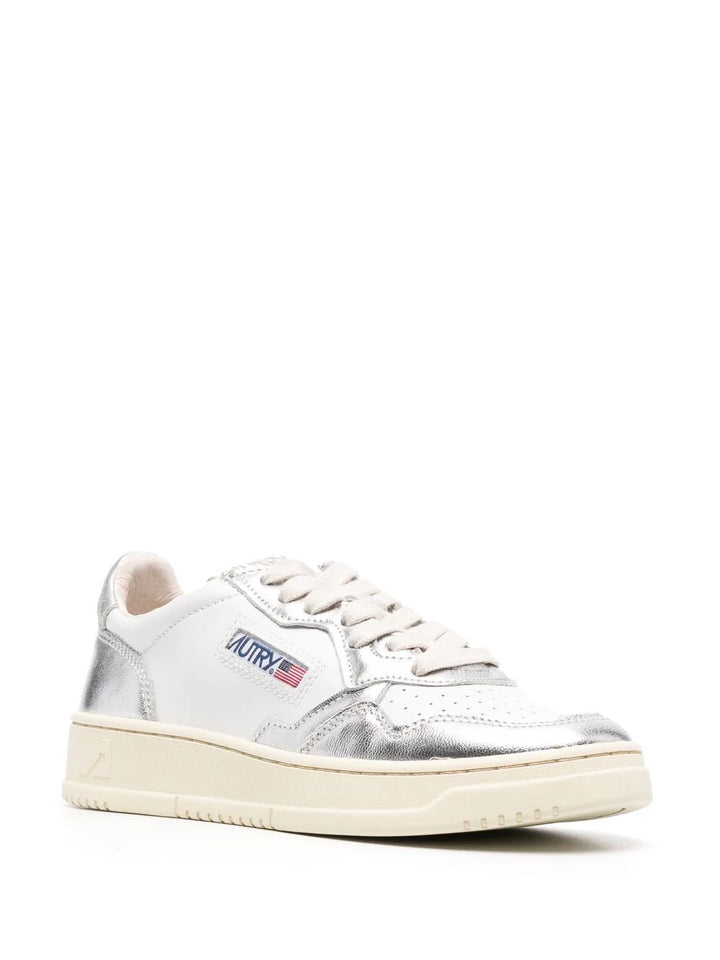 Autry Sneakers - White | 5828d61dbea6891a69868ad8cdd0dfef961d4107