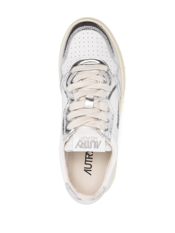 Autry Sneakers - White | ad9a3d66124094fa373ff45b68f22649c07f899b