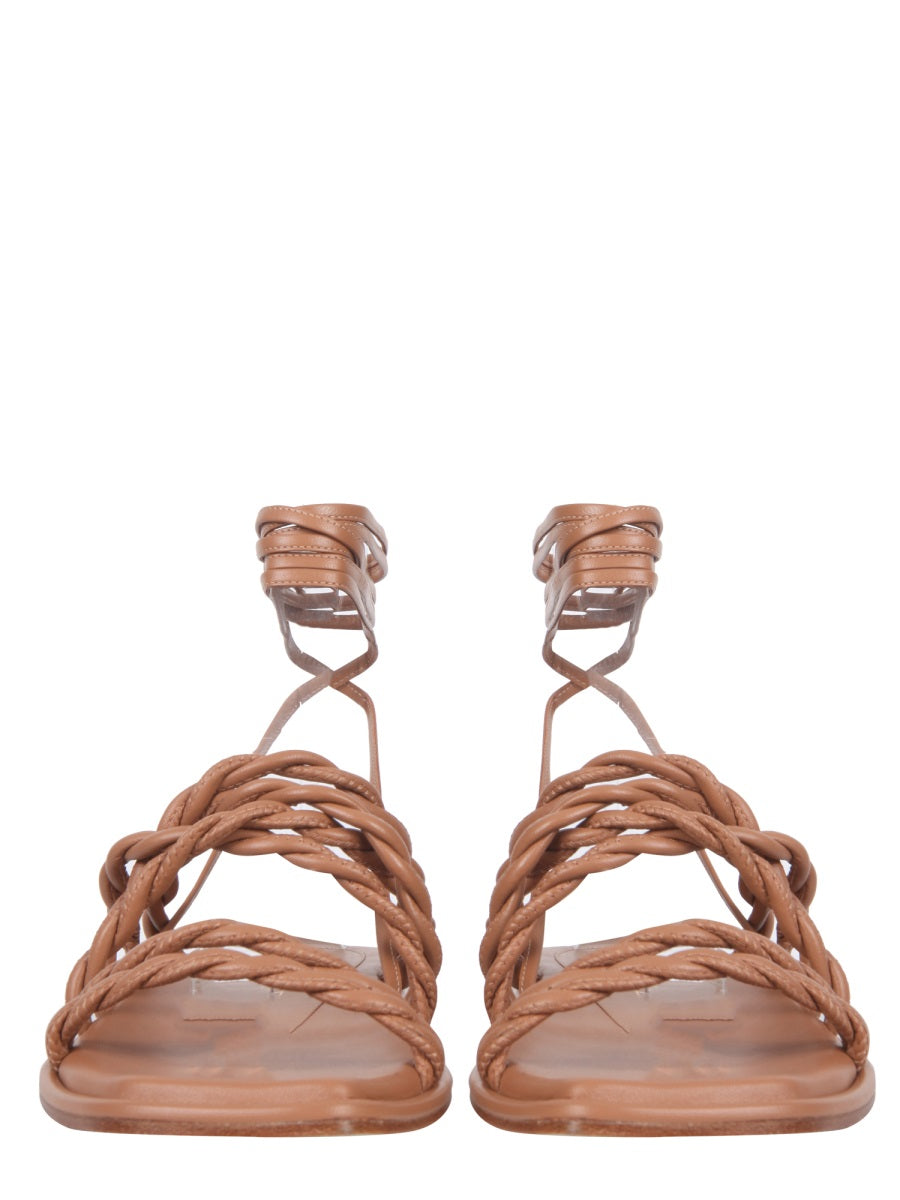 Stuart Weitzman Sandals - Beige | bd8a89ca3cbdcd0cdc87ec5bd7642b0db5ca922d