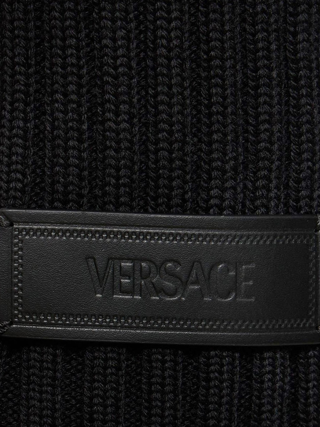 Versace Sweaters - Blacks and greys | e3cc7b1791e4dd5cff217dd03d6f9ef1bef4e84e