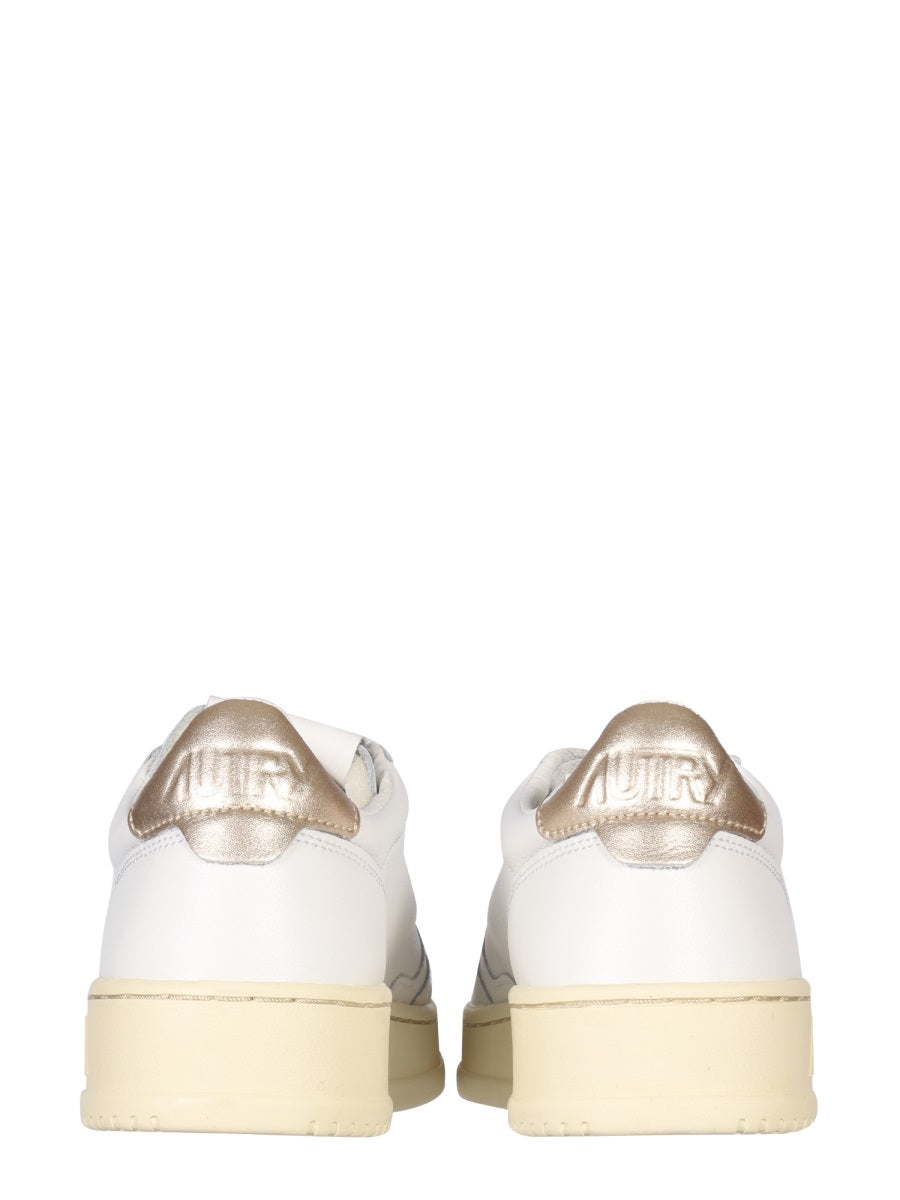 Autry Sneakers - White | 335b70dbd22295a18d97aee47cc5ba4395819c70