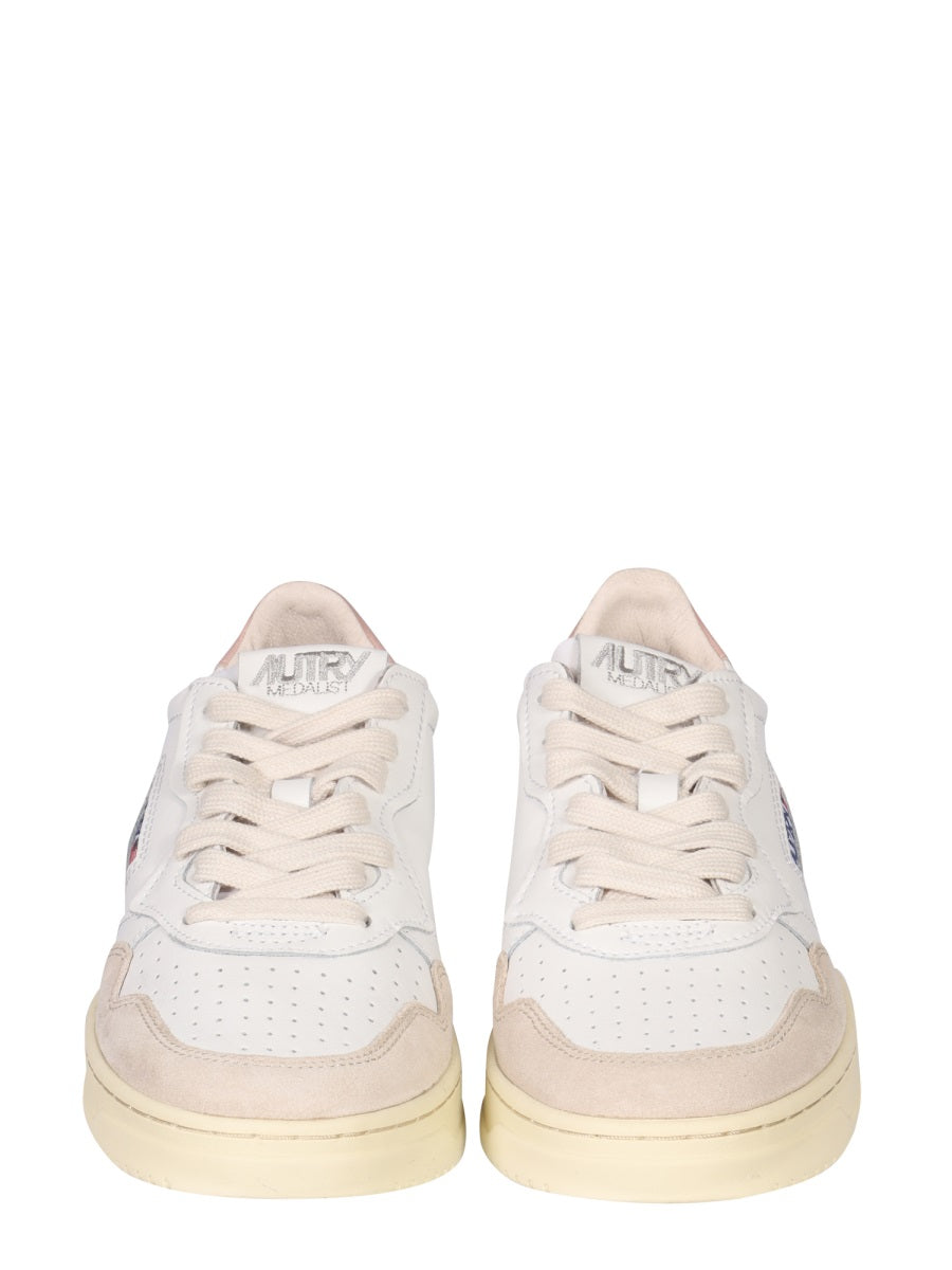 Autry Sneakers - White | Wanan Luxury