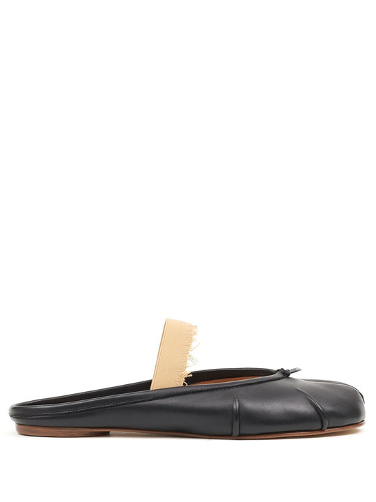 Pumps With Tabi Tip