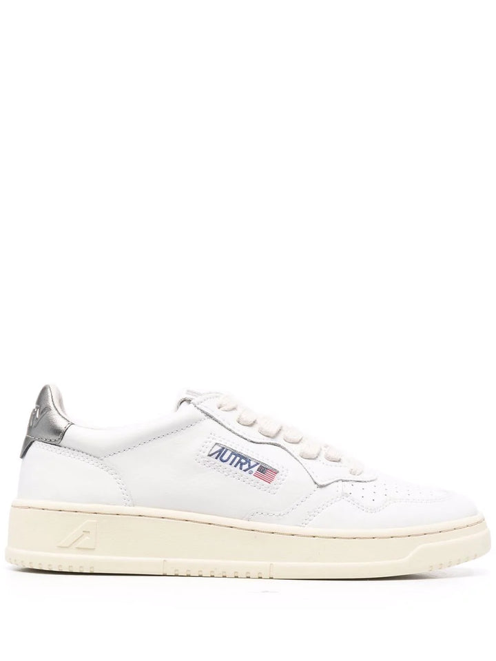 Autry Sneakers - White | f97f2d07c6a413cbe09ad05411d56beb3ea7437e