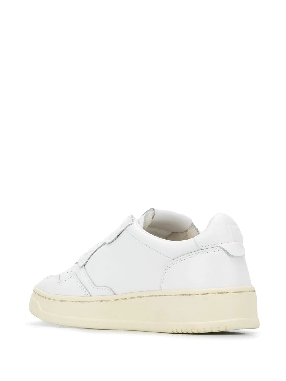 Autry Sneakers - White | b555a3665cd4470c9f497063b15ee8e58f1ba347