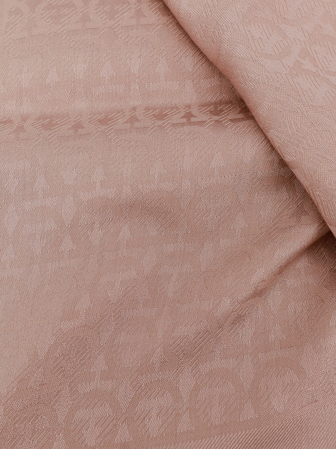 Ferragamo Scarfs - Light and natural | 8b59aaf28c99cd5dc4cb6c02f29c9db427efdfd3