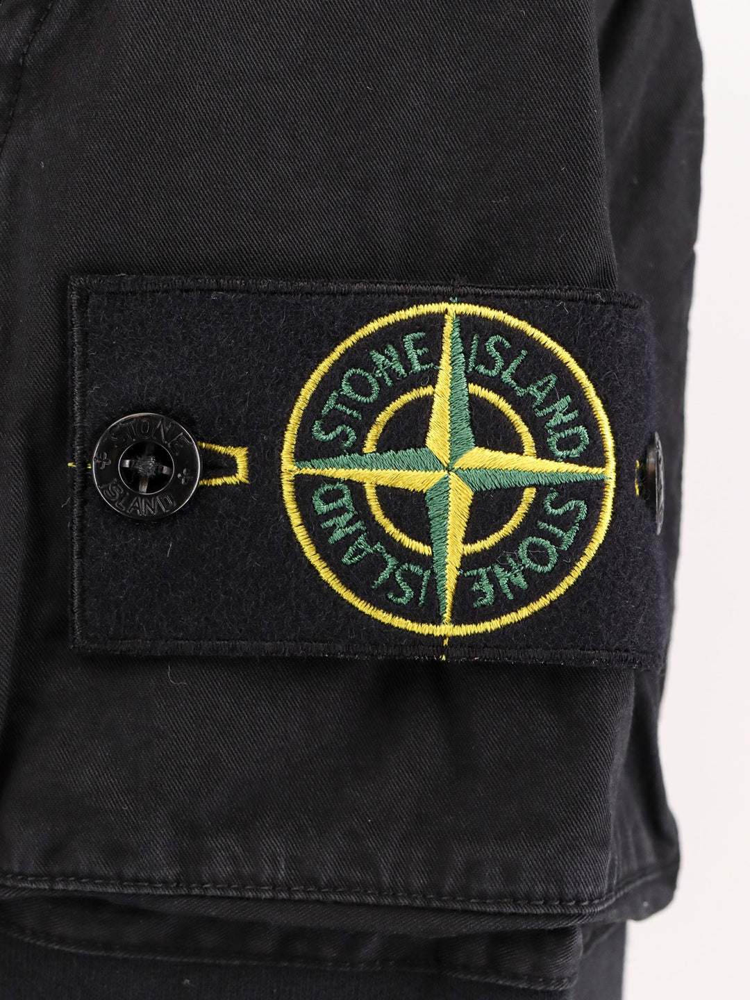 Stone Island Sweaters - Blacks and greys | d10617b7fe10aaff8f9486d7bc2bdd2662301cfd
