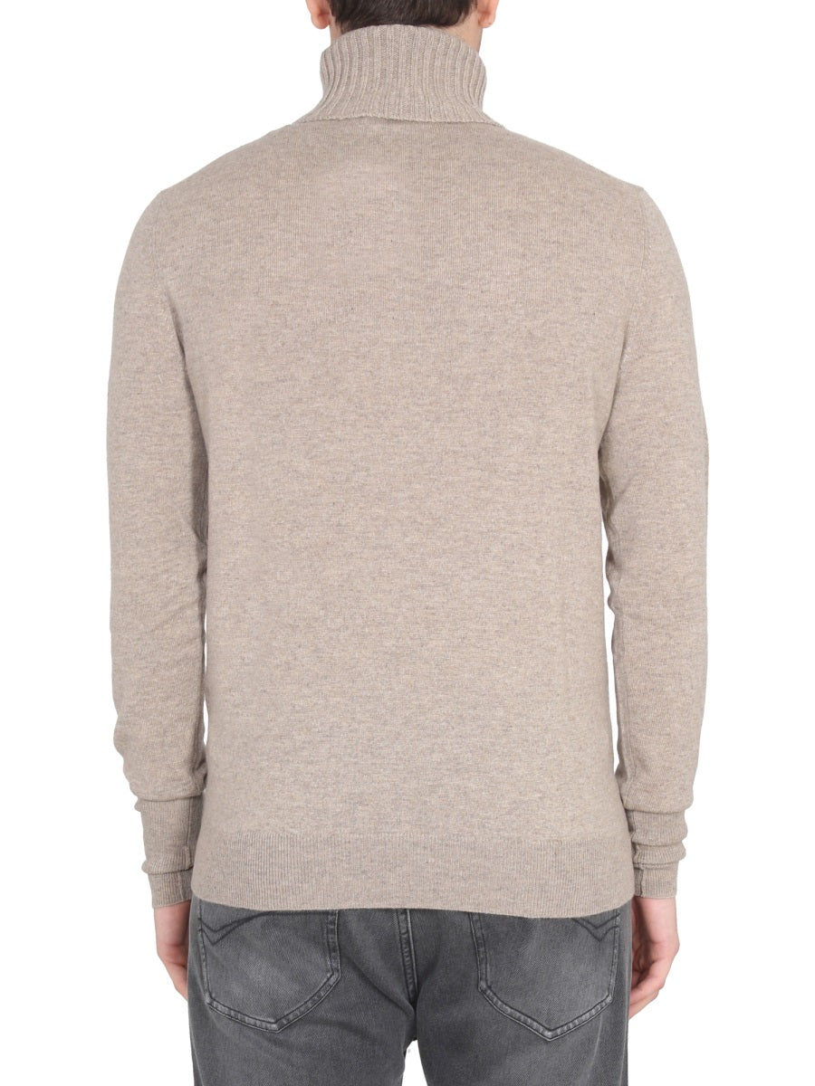 Ballantyne Sweaters - Dove | cb2c5bd5f5386e61f4b8fbed019efd163bd51991