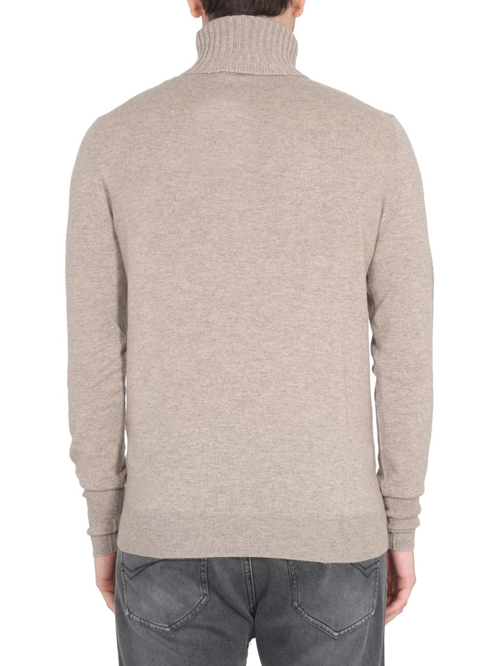Ballantyne Sweaters - Dove | cb2c5bd5f5386e61f4b8fbed019efd163bd51991