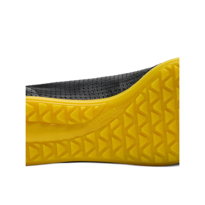 Valentino Garavani Sneakers - Black | d70f800e19cbcb0a5b5885581433e752787ea685