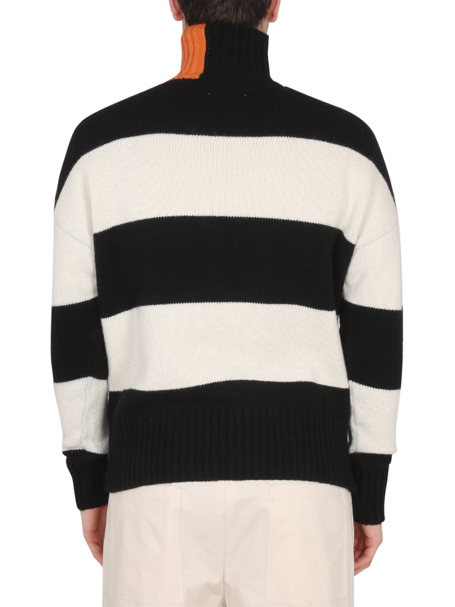 Right For Sweaters - Multicolour | d569d09500d453834a6811188f2c89e948c306d2