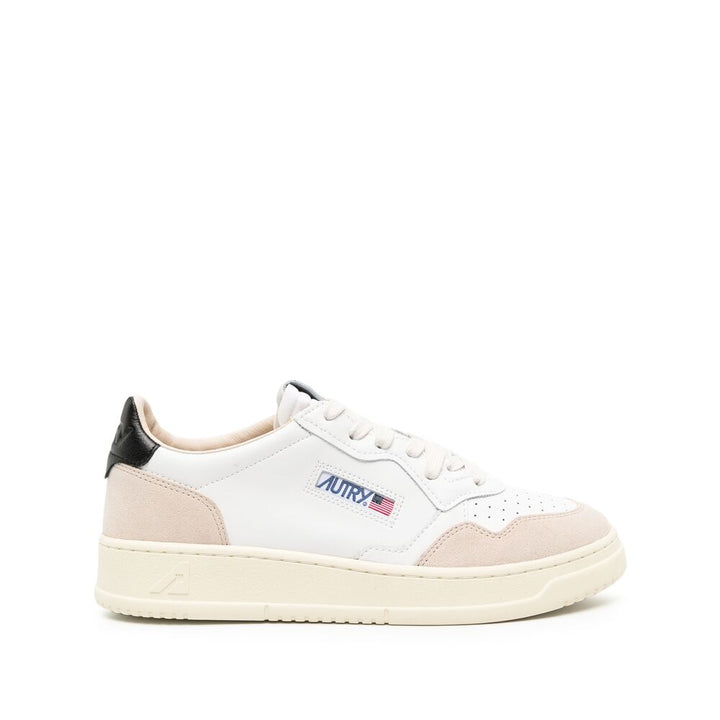 Autry Sneakers - White | b8f30b799ce215e39863e814a73333819f0bb9ec