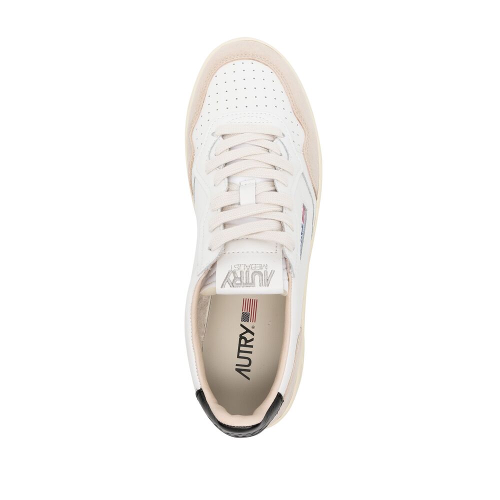 Autry Sneakers - White | cd519550d480234ab4a67e79f233e9dd390cba5b