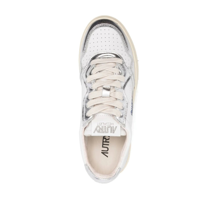 Autry Sneakers - White, Silver | 2460a7c468a3fcb2bc764bd4707a2bb7398e87cb