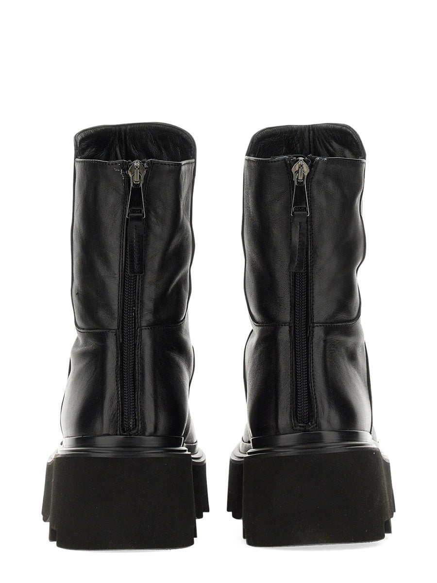 Elena Iachi Boots - Black | c0df7737a55564c9c1323ee9ae22b22610eae452