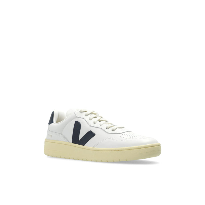 Veja Sneakers - White | 0acb4495fb1f3657d4d7e410390d034ef0c3e2a0