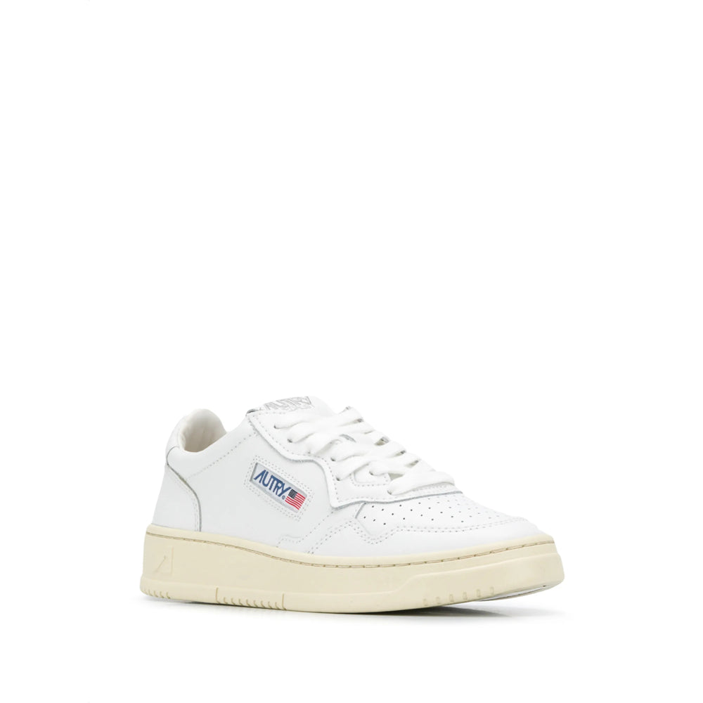 Autry Sneakers - White | 4605b9be26915385943ed9be64016d5aced31bb9