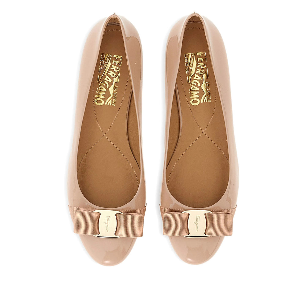 Ferragamo Shoes - Neutral | 8edb9d21b2e816a269d504e7e1a67900389737e6