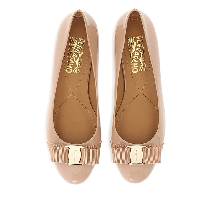 Ferragamo Shoes - Neutral | 8edb9d21b2e816a269d504e7e1a67900389737e6