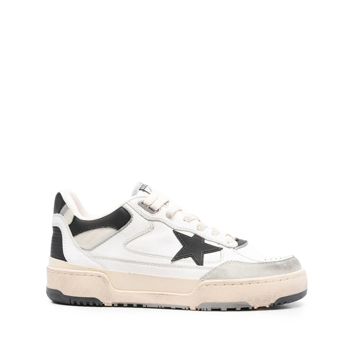 Golden Goose Sneakers - White, Black | 195abf419820d7af4337a964fa205f8c36e1e9d9