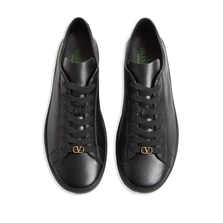 Valentino Garavani Sneakers - Black | b9039a78296d61c90497419489720518c0a7db4b
