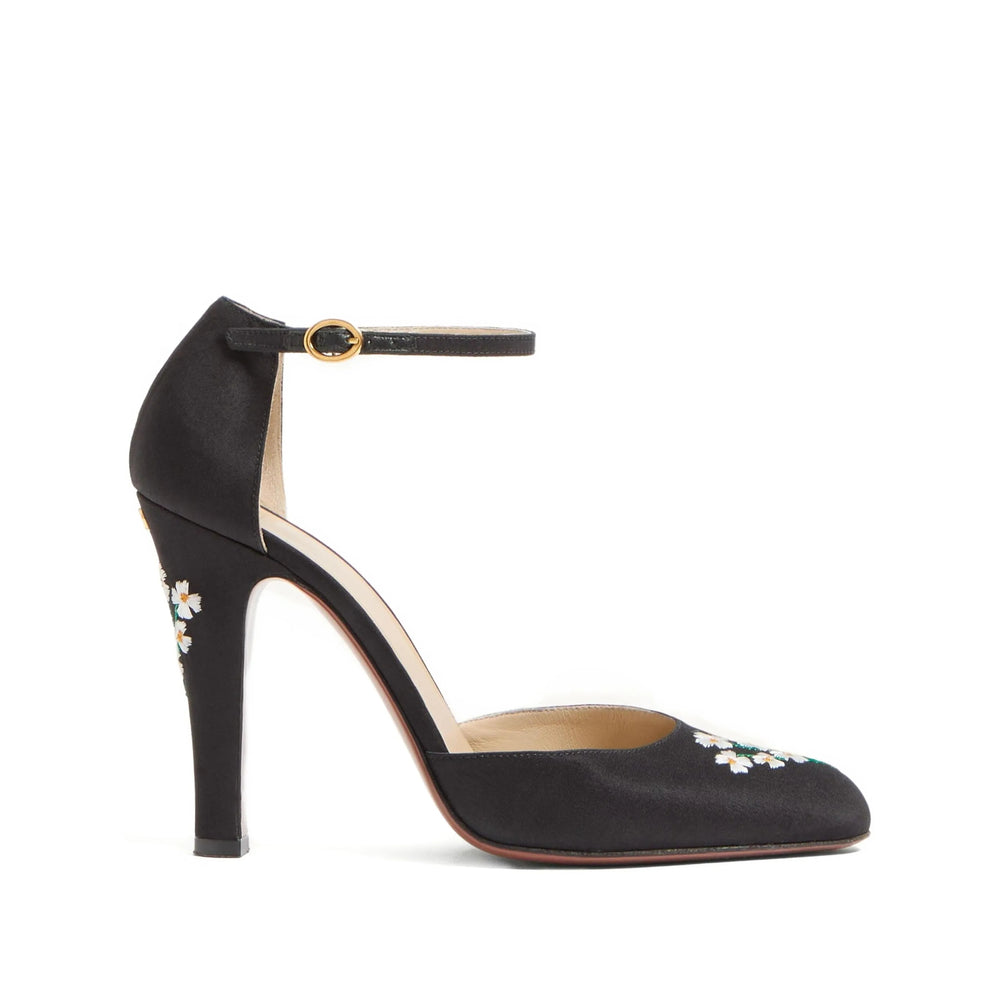 Valentino Garavani Shoes - Black, White | 08ca246407b7bcc74feadfb4f8638a67925a5793