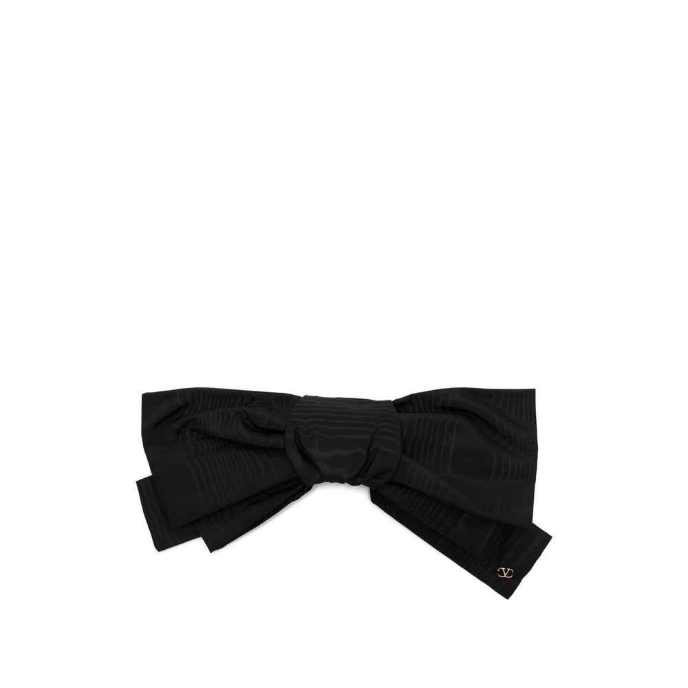 Valentino Garavani Pins - Black | ce1be947a3debb6aba5834ff67ddb514e7b52fad