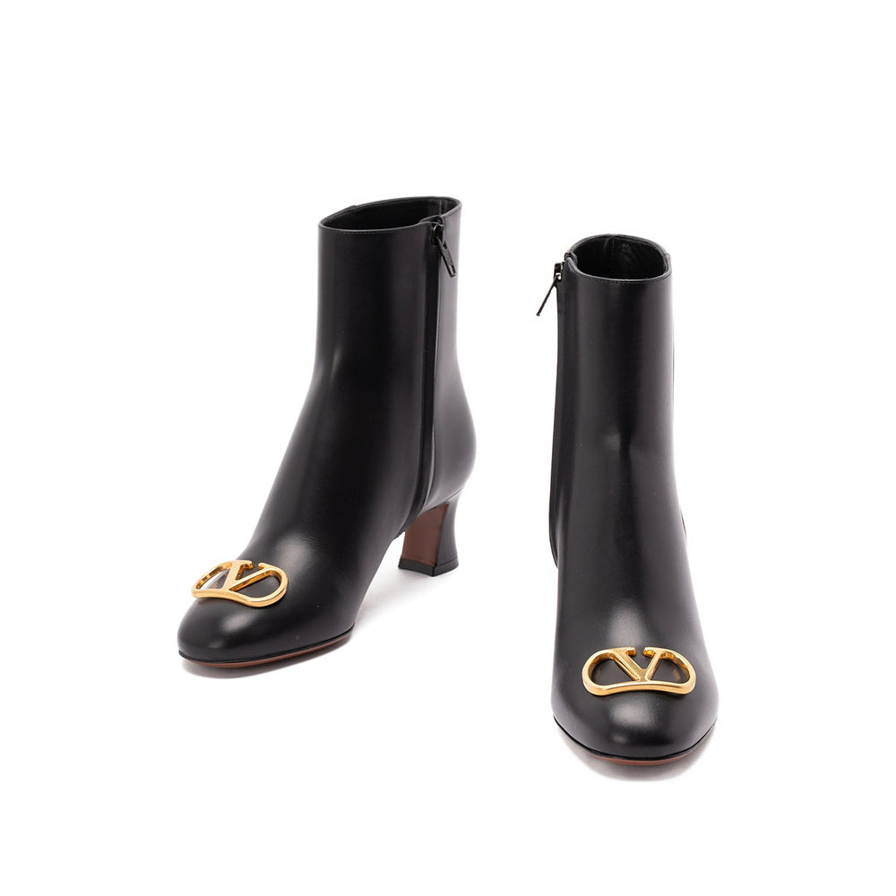 Valentino Garavani Shoes - Black | 215774ea15107bfc52a1aa1c3290fa561af4ea89