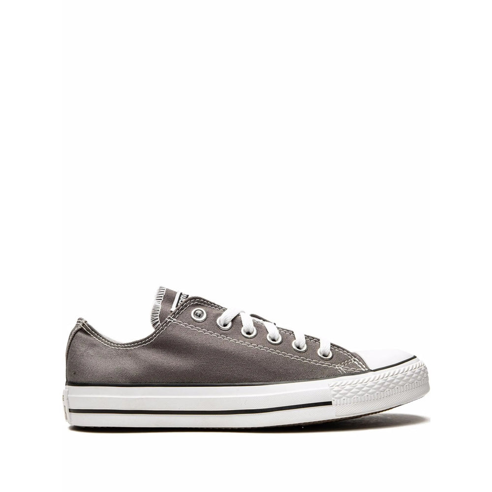 Converse Sneakers - Gray | d08608e959a51ece34701b1a4b64e263e6339797
