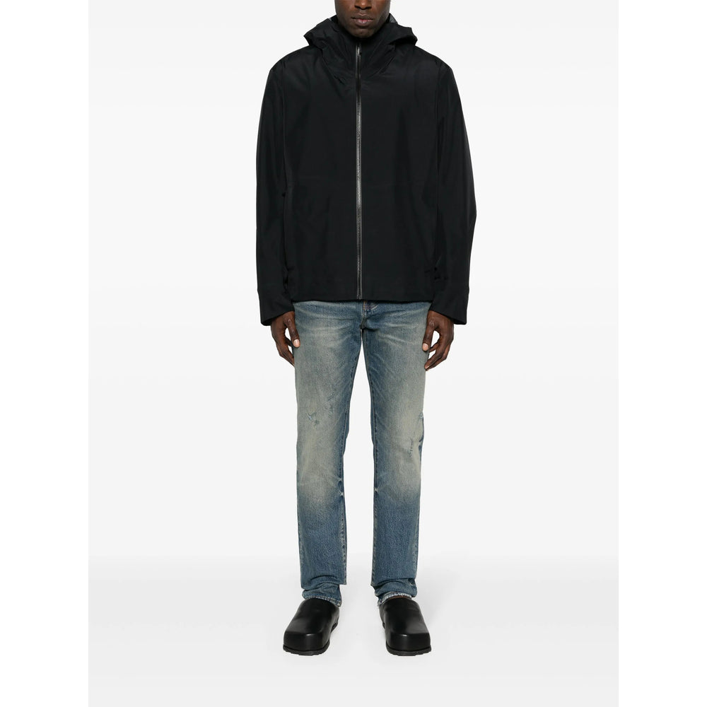 Veilance Outerwears - Black | e316c4cddf0d53cedb11ad916156265876bdfa95