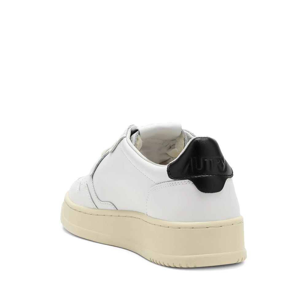 Autry Sneakers - White | ff8a9dc68a8c0075a87cd8db05a28dd60030715d