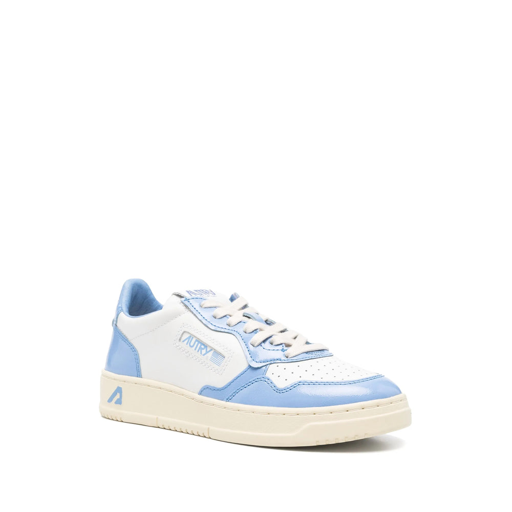 Autry Sneakers - White | efd4d27ca92b3b0f6e91721ef7e10fbdb65c8622
