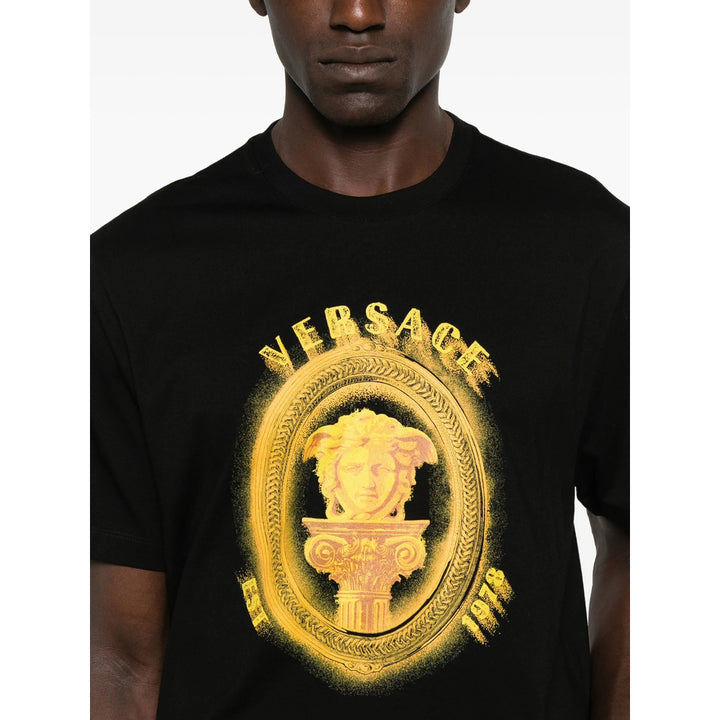 Versace T Shirts - Black | c6aa37e22e12c319b7db158a7de860fb73556b18