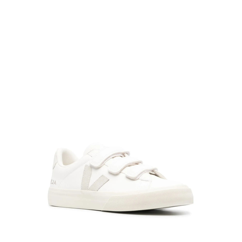 Veja Sneakers - White | a86ba0db49c04d179b504684c9317f8fa2652dc8